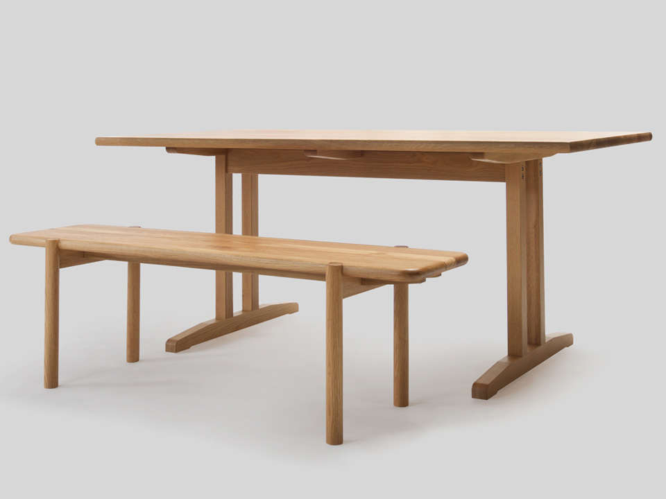 同シリーズのダイニングテーブル w140と551ベンチの組み合わせ例