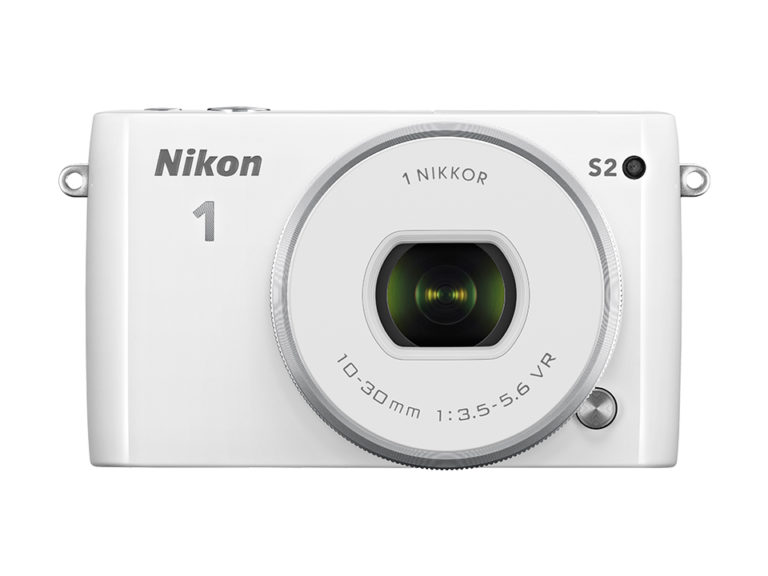 ♪ Wi-Fiで楽々転送& 自撮り最新モデル♪ ニコン Nikon1 J5 - カメラ